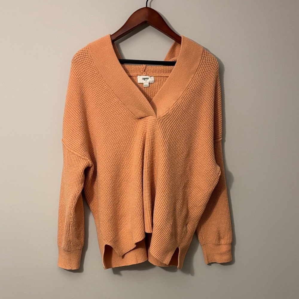Aerie V-Neck Sweater in Warm Apricot